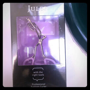 NIB JULEP EYELASH CURLER